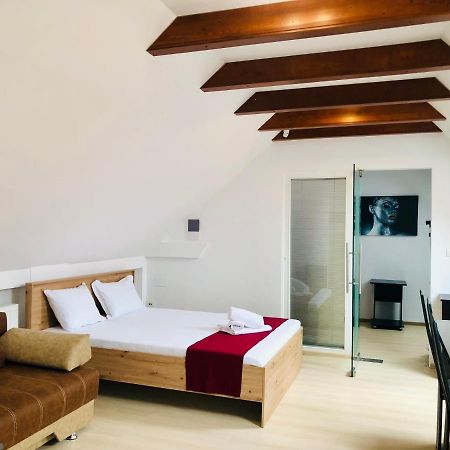 Ultra-Central Modern And Big Apartments In Union Square U41-U44 蒂米什瓦拉 外观 照片